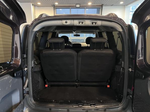 Lada (ВАЗ) Largus I с пробегом 2017 года, цена 730 000 рублей, 247831 км, универсал, Автокод Объявления