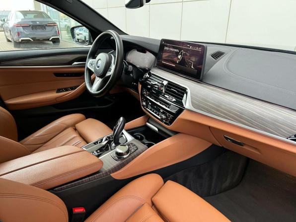 BMW 5 серии VII (G30/G31/G38) Рестайлинг с пробегом 2021 года, цена 7 090 000 рублей, 75886 км, седан, Автокод Объявления