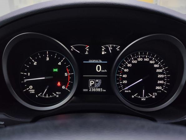 Toyota Land Cruiser 200 Series Рестайлинг 1 с пробегом 2012 года, цена 3 150 000 рублей, 236984 км, внедорожник, Автокод Объявления