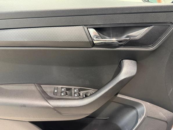 Skoda Karoq I с пробегом 2020 года, цена 2 480 000 рублей, 61000 км, внедорожник, Автокод Объявления