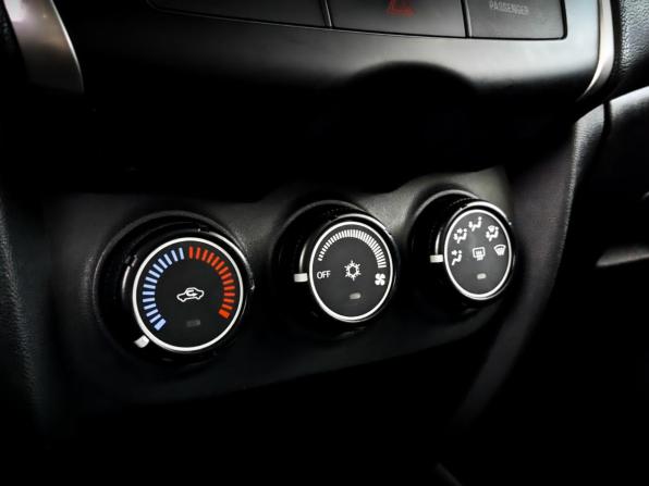 Mitsubishi ASX I с пробегом 2012 года, цена 865 000 рублей, 204608 км, внедорожник, Автокод Объявления