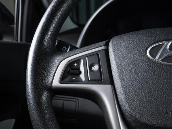 Hyundai Solaris I Рестайлинг с пробегом 2016 года, цена 1 140 000 рублей, 120441 км, седан, Автокод Объявления