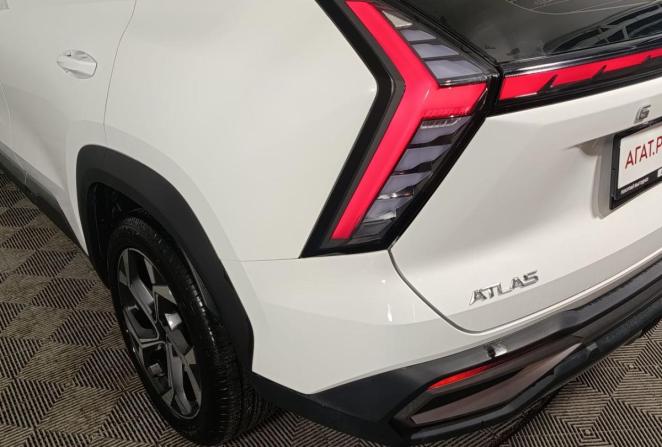 Geely Atlas II с пробегом 2024 года, цена 2 990 000 рублей, 6384 км, внедорожник, Автокод Объявления
