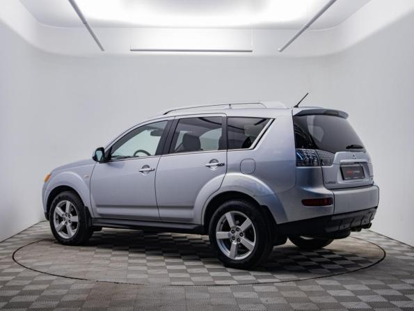 Mitsubishi Outlander II с пробегом 2008 года, цена 880 000 рублей, 238780 км, внедорожник, Автокод Объявления