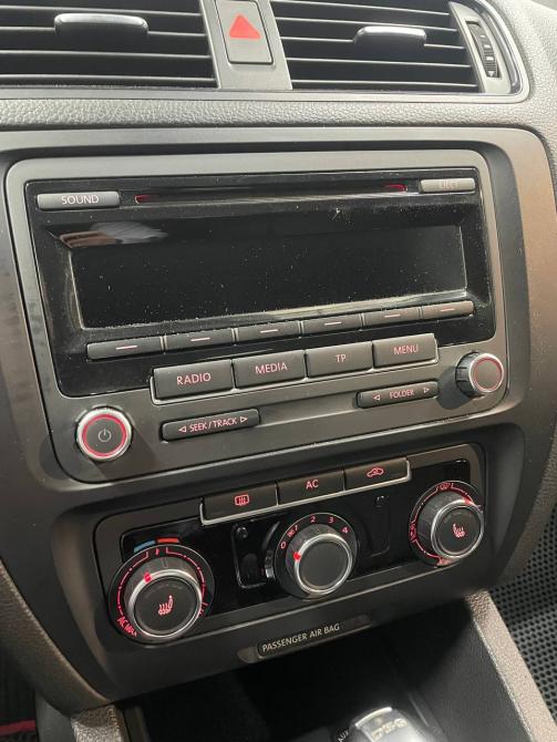 Volkswagen Jetta VI Красноярск  - изображение 7