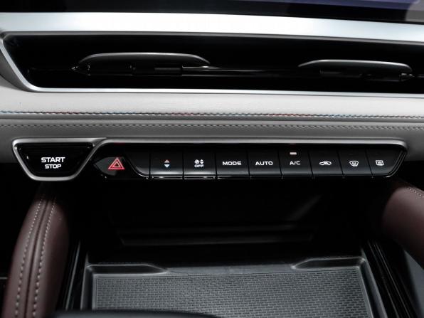 Geely Monjaro I с пробегом 2023 года, цена 3 380 000 рублей, 18606 км, внедорожник, Автокод Объявления