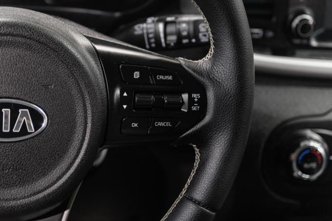 Kia Sorento II Рестайлинг с пробегом 2017 года, цена 2 479 000 рублей, 131000 км, внедорожник, Автокод Объявления