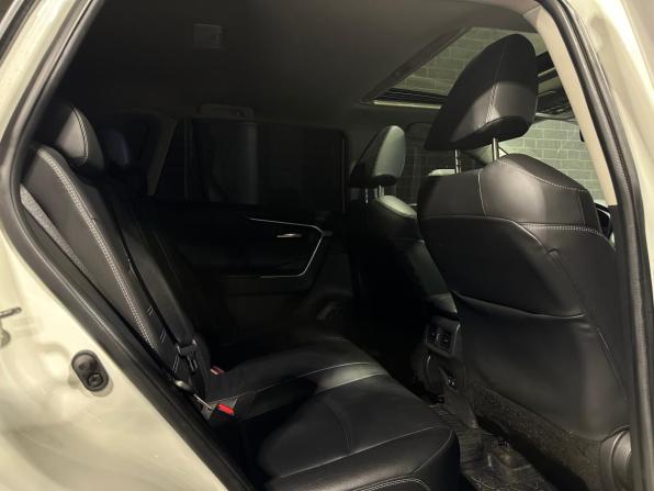 Toyota RAV4 V (XA50) с пробегом 2020 года, цена 3 100 000 рублей, 42015 км, внедорожник, Автокод Объявления