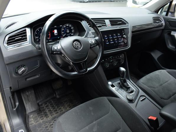 Volkswagen Tiguan II с пробегом 2018 года, цена 2 405 000 рублей, 73063 км, внедорожник, Автокод Объявления