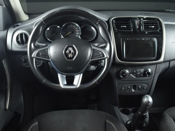 Renault Sandero II Рестайлинг с пробегом 2019 года, цена 969 999 рублей, 120625 км, хэтчбек, Автокод Объявления