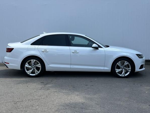 Audi A4 V (B9) с пробегом 2019 года, цена 2 050 000 рублей, 208098 км, седан, Автокод Объявления