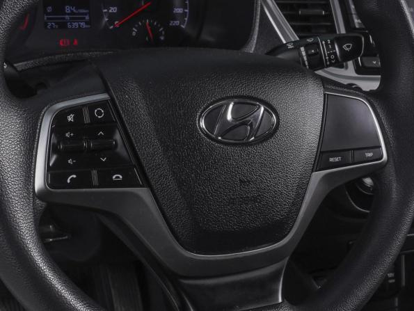 Hyundai Solaris II Рестайлинг с пробегом 2021 года, цена 1 735 000 рублей, 63979 км, седан, Автокод Объявления