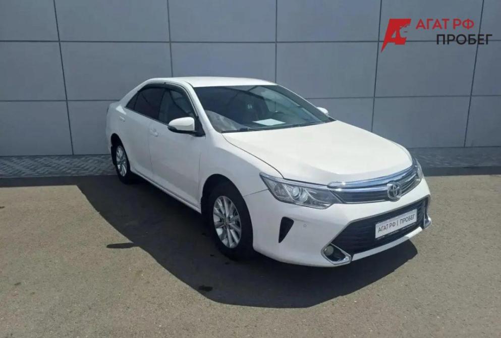Toyota Camry VII (XV50) Рестайлинг Абакан  - изображение 3
