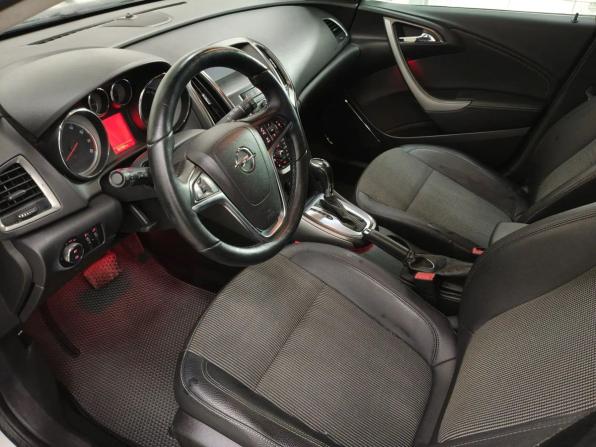 Opel Astra J с пробегом 2011 года, цена 545 000 рублей, 207386 км, хэтчбек, Автокод Объявления
