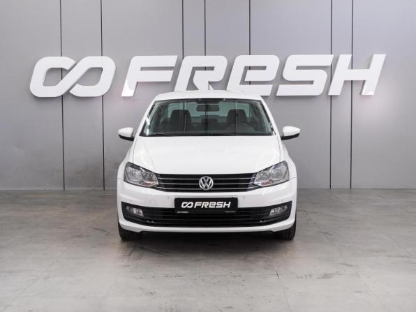 Volkswagen Polo V Рестайлинг с пробегом 2019 года, цена 1 325 000 рублей, 80123 км, седан, Автокод Объявления