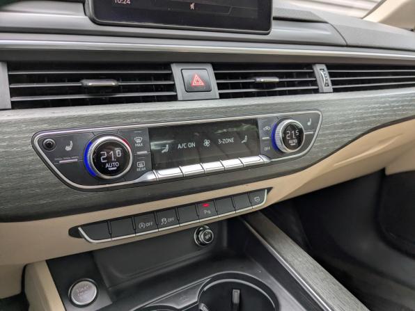 Audi A4 V (B9) с пробегом 2019 года, цена 2 395 000 рублей, 109128 км, седан, Автокод Объявления