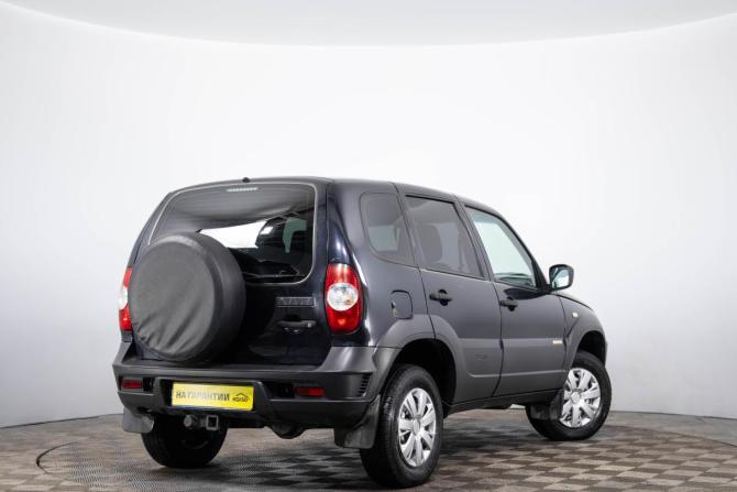Chevrolet Niva I Рестайлинг с пробегом 2017 года, цена 759 000 рублей, 91200 км, внедорожник, Автокод Объявления