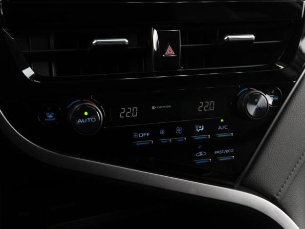 Toyota Camry VIII (XV70) Рестайлинг с пробегом 2022 года, цена 3 710 000 рублей, 37546 км, седан, Автокод Объявления