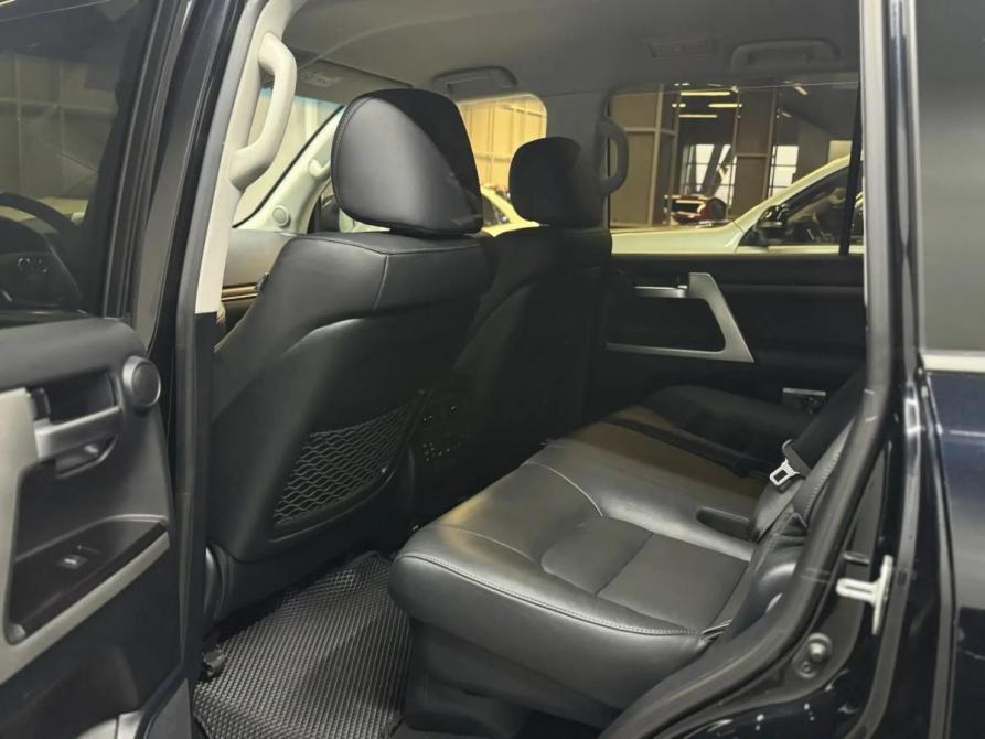 Toyota Land Cruiser 200 Series Рестайлинг 2 Красноярск  - изображение 14