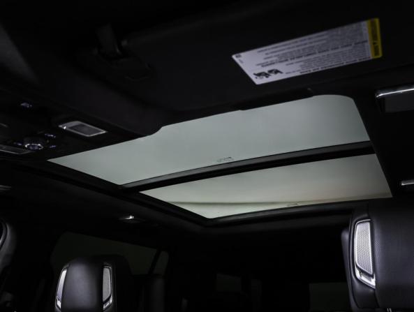 Cadillac Escalade V с пробегом 2022 года, цена 11 500 000 рублей, 52000 км, внедорожник, Автокод Объявления