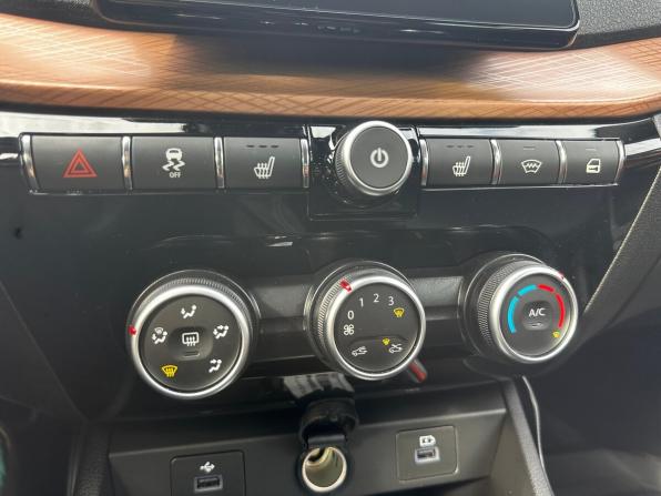 Lada (ВАЗ) Vesta I Рестайлинг (NG) с пробегом 2026 года, цена 2 249 000 рублей, 240 км, универсал, Автокод Объявления