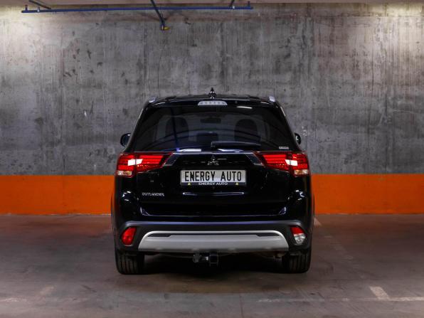 Mitsubishi Outlander III Рестайлинг 3 с пробегом 2021 года, цена 1 999 000 рублей, 203010 км, внедорожник, Автокод Объявления