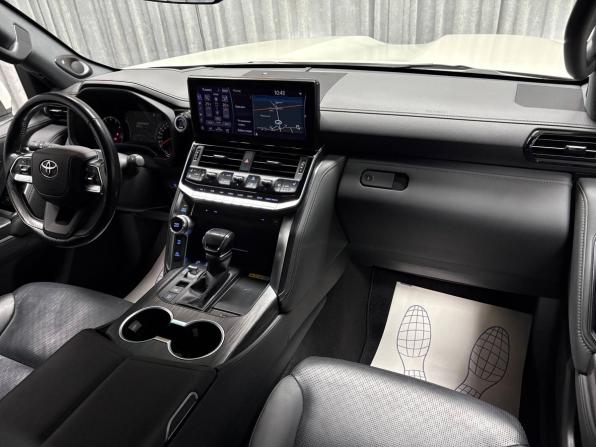 Toyota Land Cruiser 300 Series с пробегом 2021 года, цена 11 500 000 рублей, 112096 км, внедорожник, Автокод Объявления