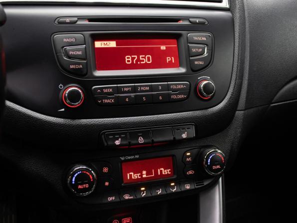 Kia Ceed II Рестайлинг с пробегом 2017 года, цена 1 237 500 рублей, 195035 км, хэтчбек, Автокод Объявления