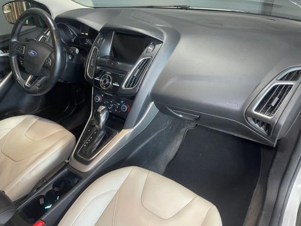 Ford Focus III Рестайлинг с пробегом 2018 года, цена 1 150 000 рублей, 163062 км, седан, Автокод Объявления