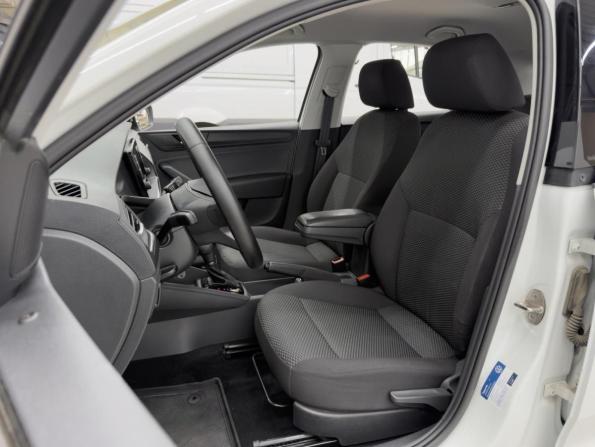 Volkswagen Polo VI с пробегом 2021 года, цена 1 570 000 рублей, 61338 км, лифтбек, Автокод Объявления