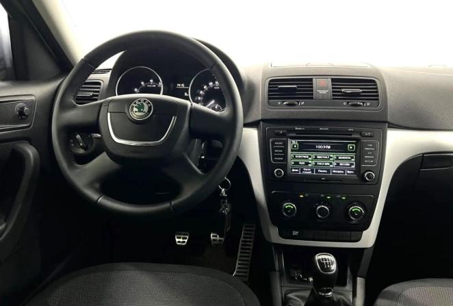 Skoda Yeti I с пробегом 2012 года, цена 825 000 рублей, 156860 км, внедорожник, Автокод Объявления