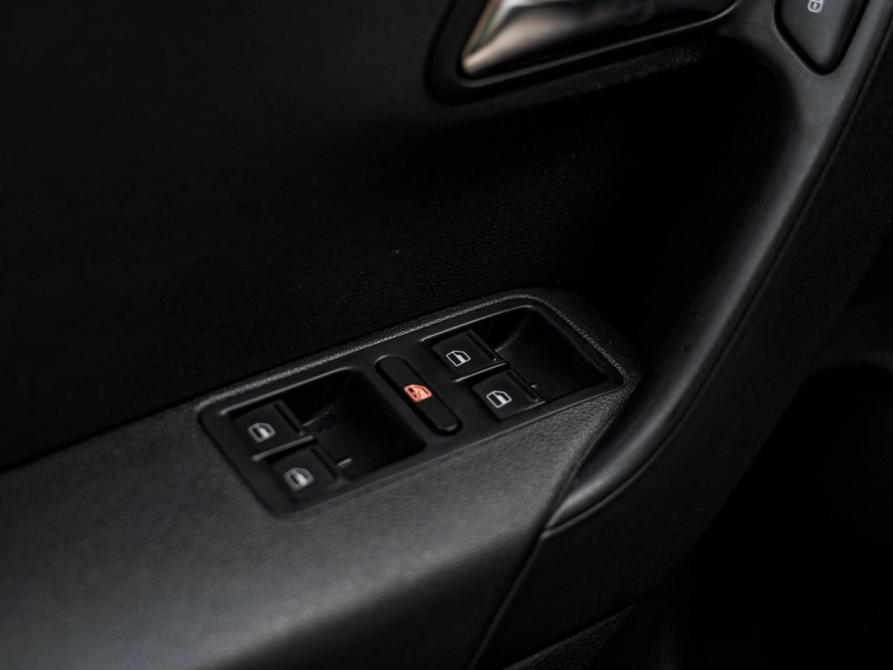 Volkswagen Polo V Рестайлинг Санкт-Петербург  - изображение 9