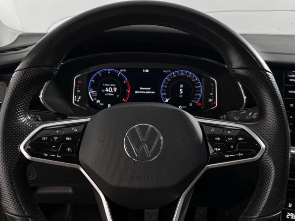Volkswagen Passat B8 Рестайлинг с пробегом 2023 года, цена 2 957 890 рублей, 71000 км, седан, Автокод Объявления