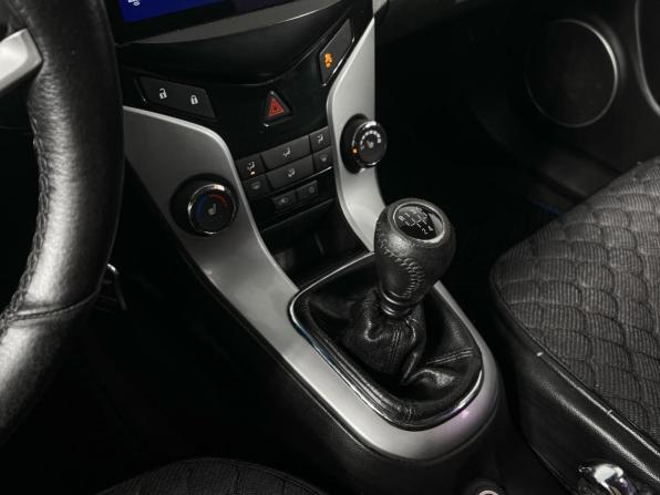 Chevrolet Cruze I Рестайлинг с пробегом 2013 года, цена 719 900 рублей, 168455 км, хэтчбек, Автокод Объявления