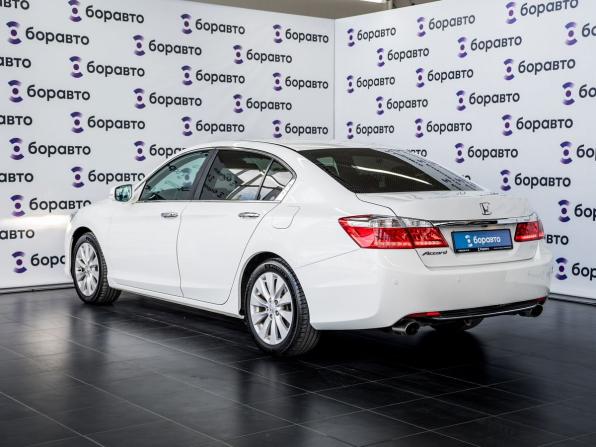 Honda Accord IX с пробегом 2013 года, цена 2 080 000 рублей, 77626 км, седан, Автокод Объявления