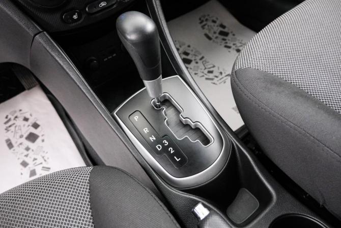 Hyundai Solaris I с пробегом 2013 года, цена 899 000 рублей, 123029 км, седан, Автокод Объявления