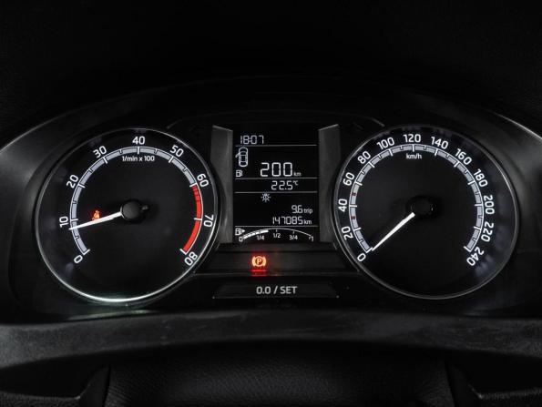 Skoda Rapid I Рестайлинг с пробегом 2017 года, цена 1 060 000 рублей, 147085 км, лифтбек, Автокод Объявления