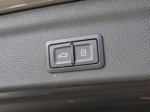 Audi Q3 II (F3) с пробегом 2019 года, цена 3 250 000 рублей, 110129 км, внедорожник, Автокод Объявления