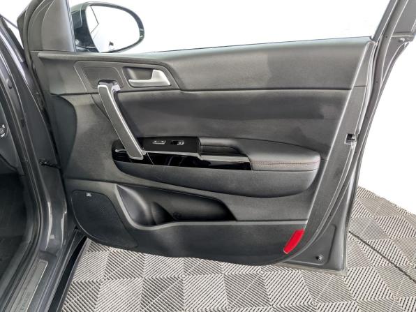Kia Sportage IV Рестайлинг с пробегом 2021 года, цена 2 885 000 рублей, 52200 км, внедорожник, Автокод Объявления