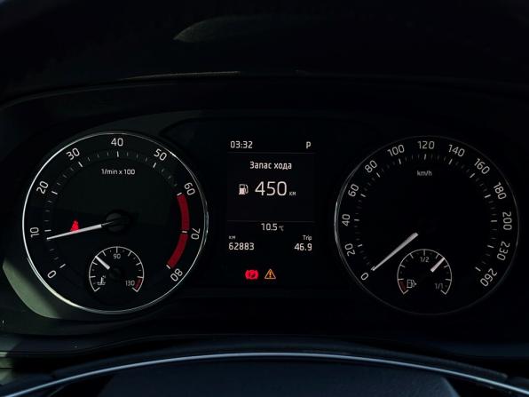 Skoda Octavia IV (A8) с пробегом 2021 года, цена 2 462 400 рублей, 62883 км, лифтбек, Автокод Объявления