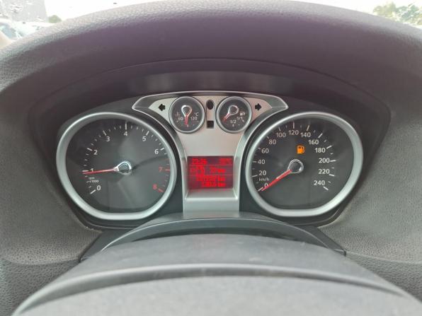 Ford Focus II Рестайлинг с пробегом 2008 года, цена 577 000 рублей, 137252 км, седан, Автокод Объявления