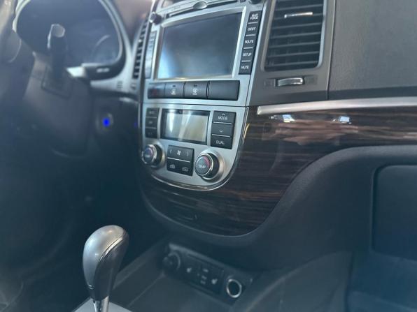 Hyundai Santa Fe II Рестайлинг с пробегом 2011 года, цена 1 150 000 рублей, 232156 км, внедорожник, Автокод Объявления