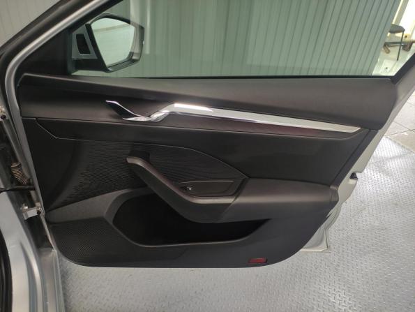 Skoda Octavia IV (A8) с пробегом 2021 года, цена 2 599 000 рублей, 98105 км, лифтбек, Автокод Объявления