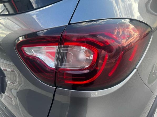 Renault Kaptur I Рестайлинг с пробегом 2020 года, цена 1 549 900 рублей, 45286 км, внедорожник, Автокод Объявления