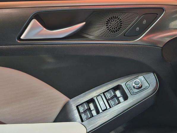 Haval Jolion I Рестайлинг с пробегом 2024 года, цена 1 800 000 рублей, 63313 км, внедорожник, Автокод Объявления