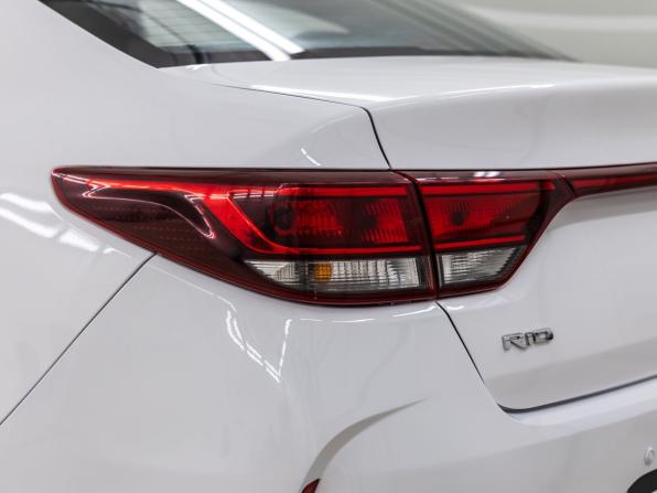 Kia Rio IV Рестайлинг с пробегом 2021 года, цена 1 198 000 рублей, 75024 км, седан, Автокод Объявления