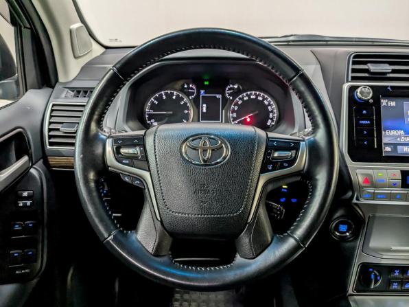Toyota Land Cruiser Prado 150 Series Рестайлинг 2 с пробегом 2020 года, цена 5 999 000 рублей, 54239 км, внедорожник, Автокод Объявления