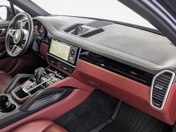 Porsche Cayenne III с пробегом 2018 года, цена 4 490 000 рублей, 250263 км, внедорожник, Автокод Объявления