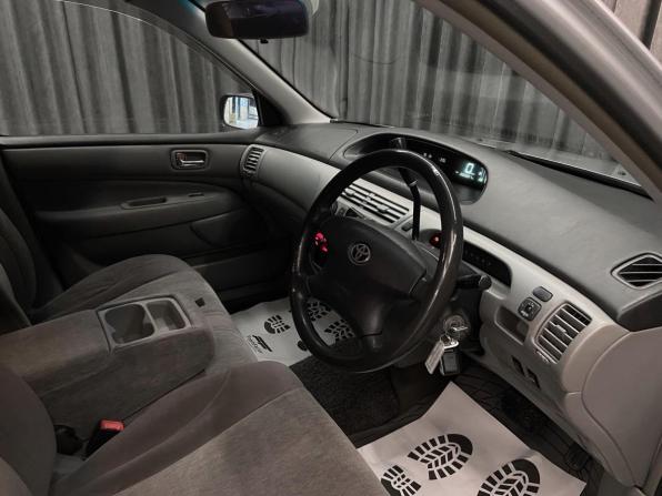 Toyota Vista V (V50) Рестайлинг с пробегом 2000 года, цена 570 000 рублей, 293000 км, универсал, Автокод Объявления