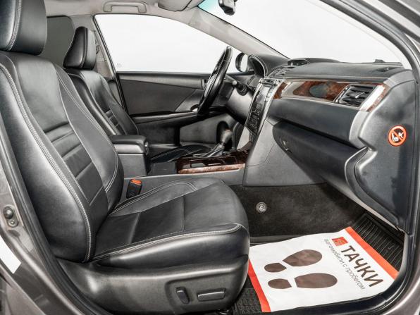 Toyota Camry VII (XV50) Рестайлинг с пробегом 2015 года, цена 2 130 000 рублей, 199146 км, седан, Автокод Объявления